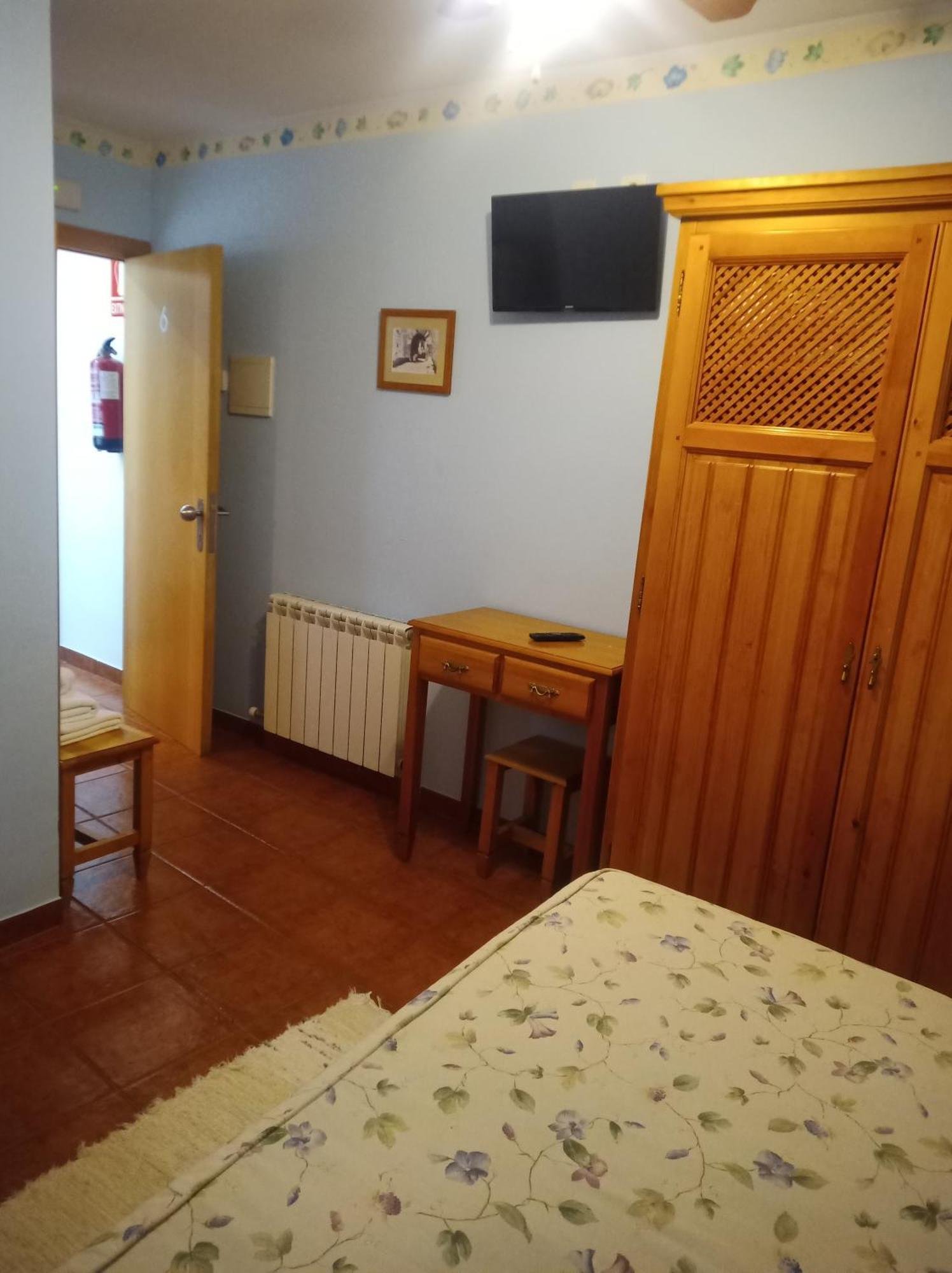 Hotel La Botiga Prades Room photo